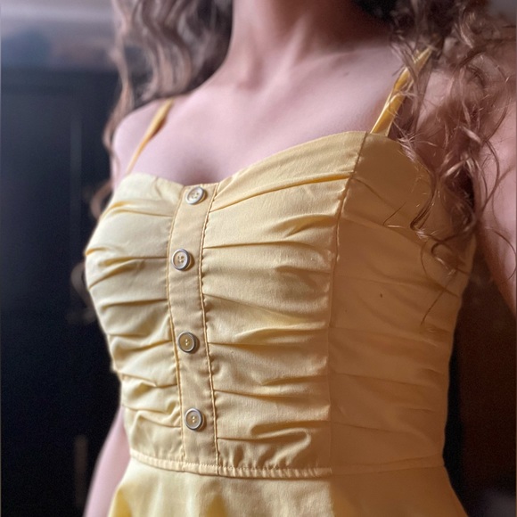 Yellow Sweetheart Sundress - Picture 5 of 8